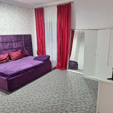 Lust Hostel Bucharest Exterior photo